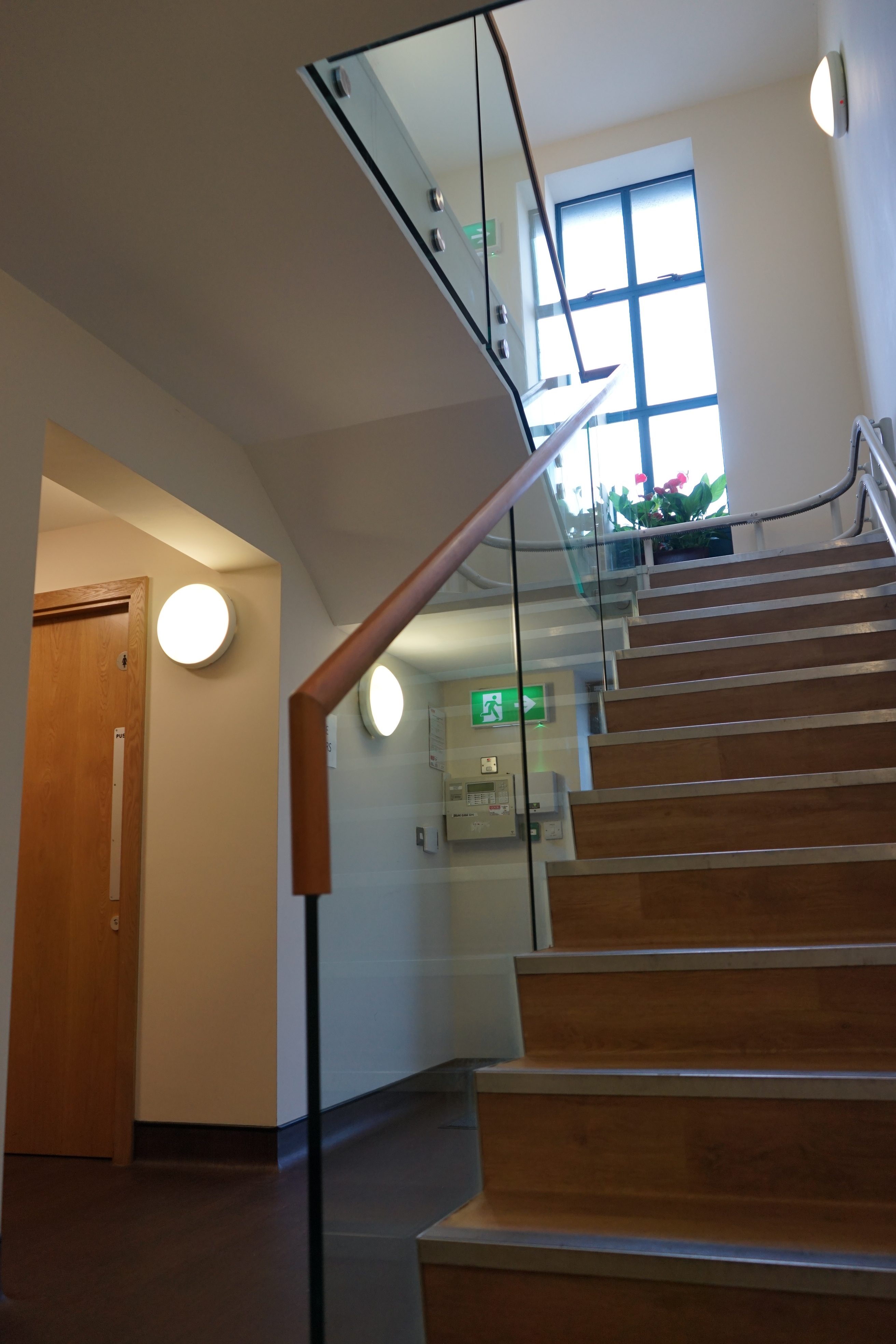 HOWTH-HARBOUR-e1517047938470